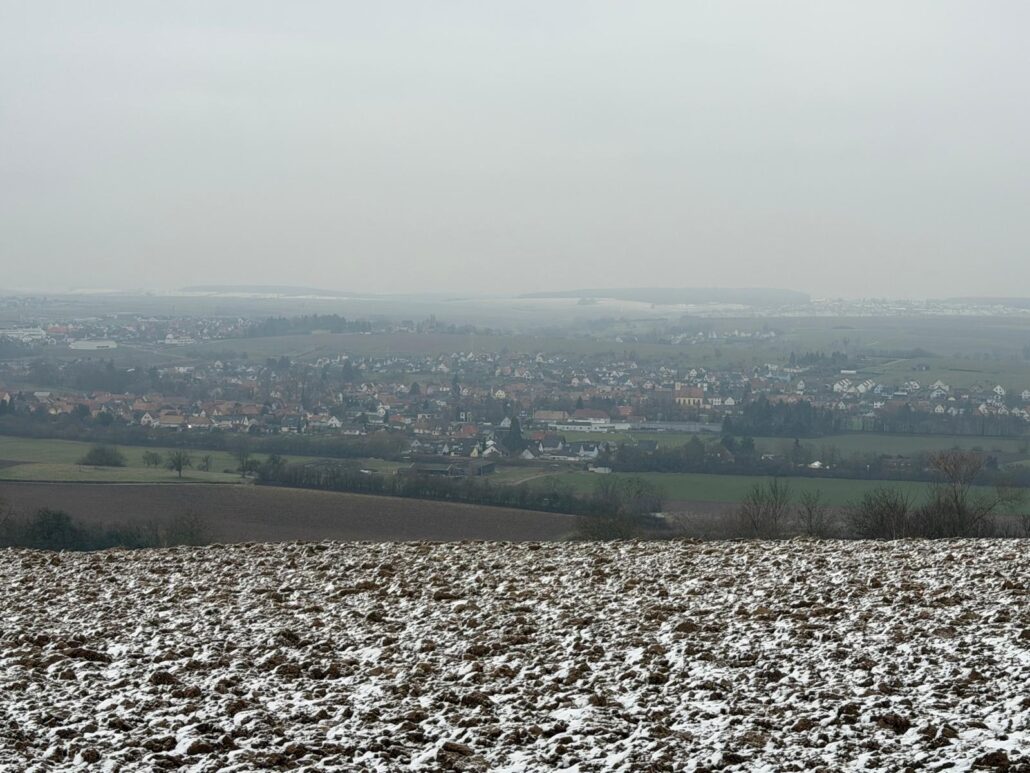 Paysage hivernal en Alsace autour d’Uberach, symbole des recettes d’Alsace et des traditions culinaires de février
